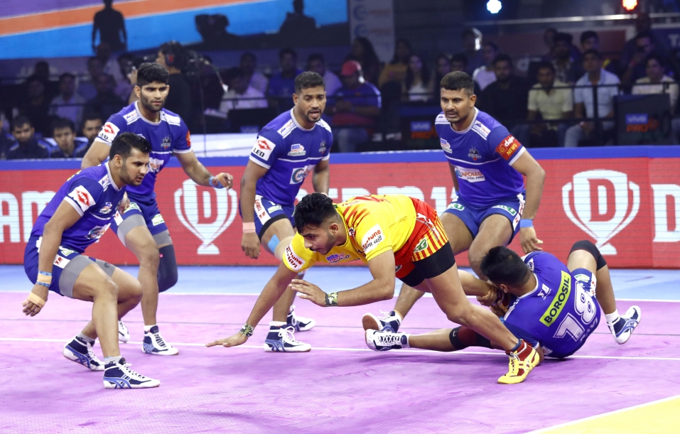पीकेएल-7 : रोमांचक मुकाबले में गुजरात को हराकर प्लेऑफ में पहुंचा हरियाणा स्टील